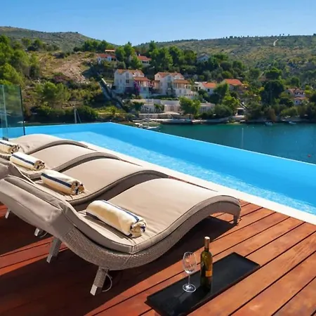 Villa Modern Adriatic Sea View With Table Tennis Bobovisca