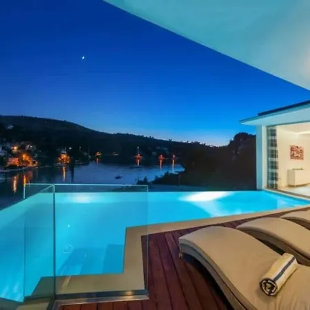 Modern Adriatic Sea View With Table Tennis ヴィラ
