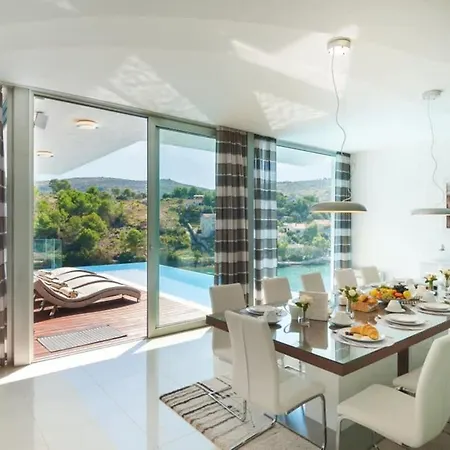 ヴィラ Modern Adriatic Sea View With Table Tennis *