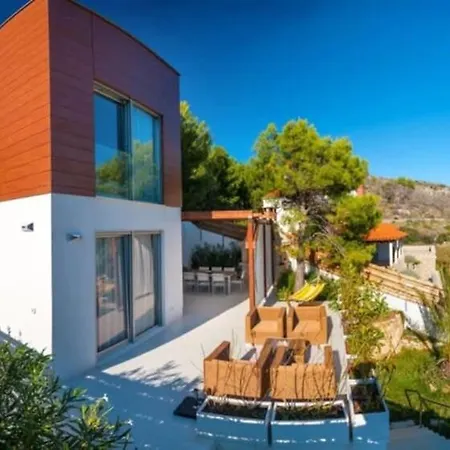 Villa Modern Adriatic Sea View With Table Tennis Bobovisca